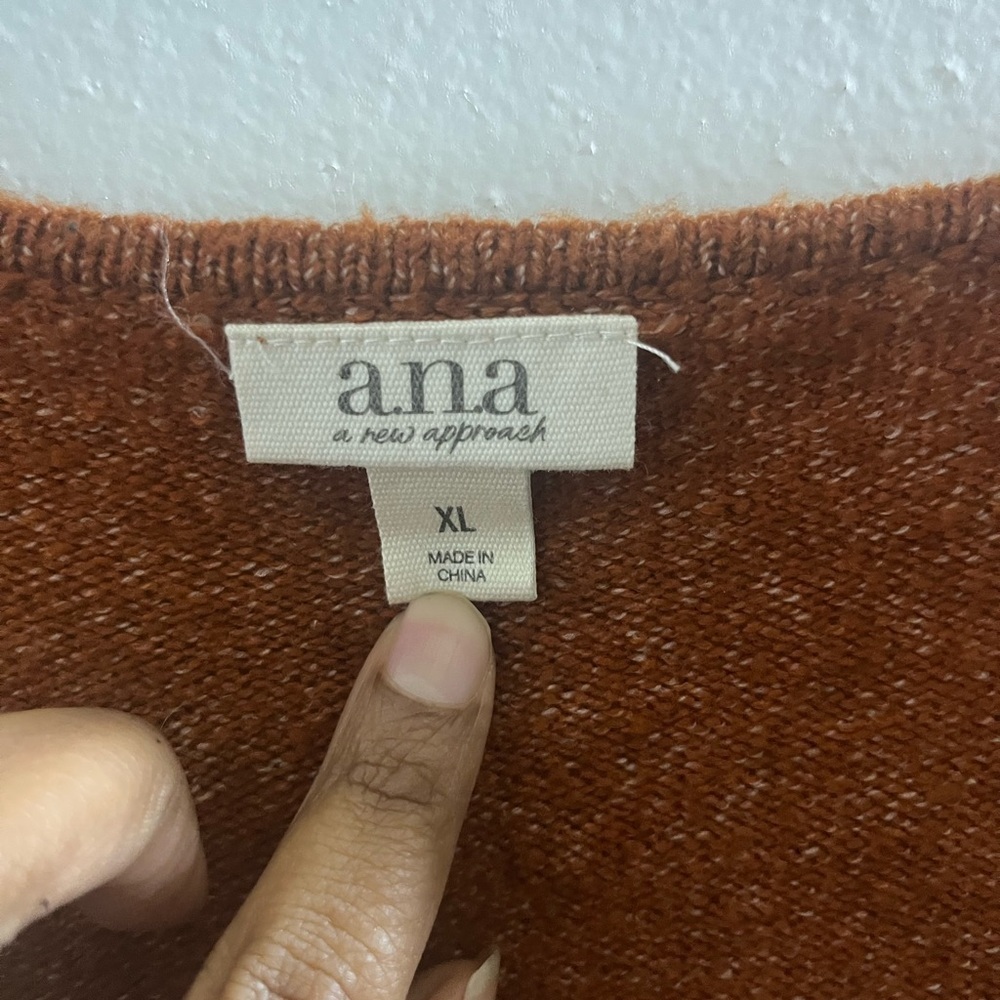 a.n.a Women's V-Neck Sweater in Rich Brown - Picture 4 of 7
